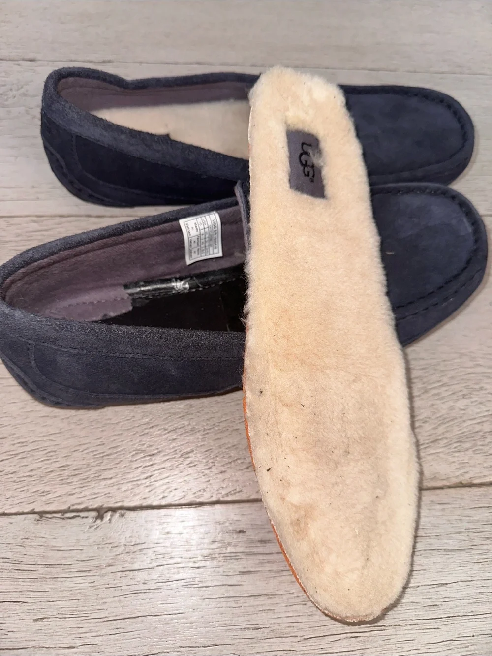 UGG Men's Ascot Suede Slippers